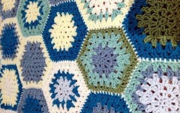 Circle crochet blanket
